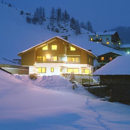 Apartments Residence Alta Badia Colfosco Bagian luar foto