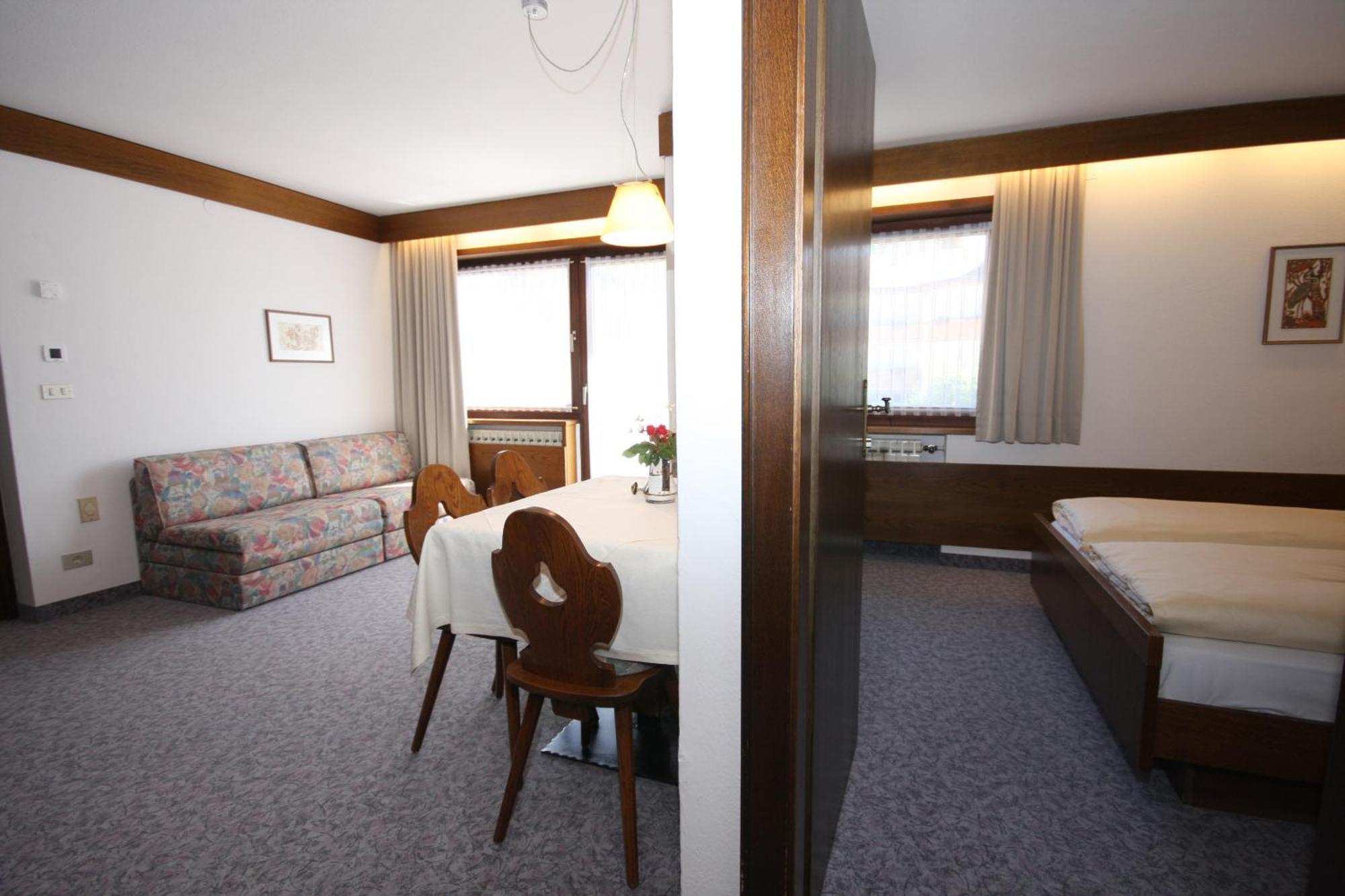 Apartments Residence Alta Badia Colfosco Ruang foto
